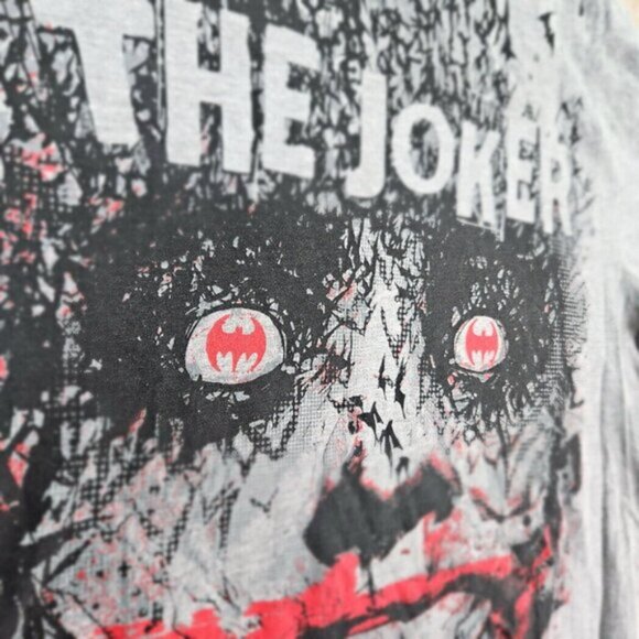 DC Comics Joker Dark Knight Batman Villain T-Shirt Mens Size L Gray Short Sleeve - Picture 7 of 10